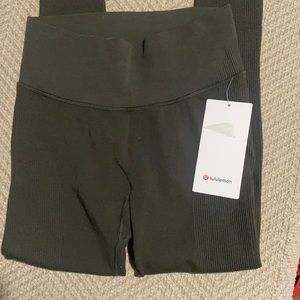 Lululemon keep the heat thermal leggings